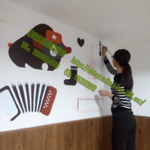 2015年10月深圳上梅林私房菜餐厅背景墙手绘3D壁画